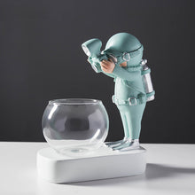 Load image into Gallery viewer, Astronaut Hydroponic Vase
